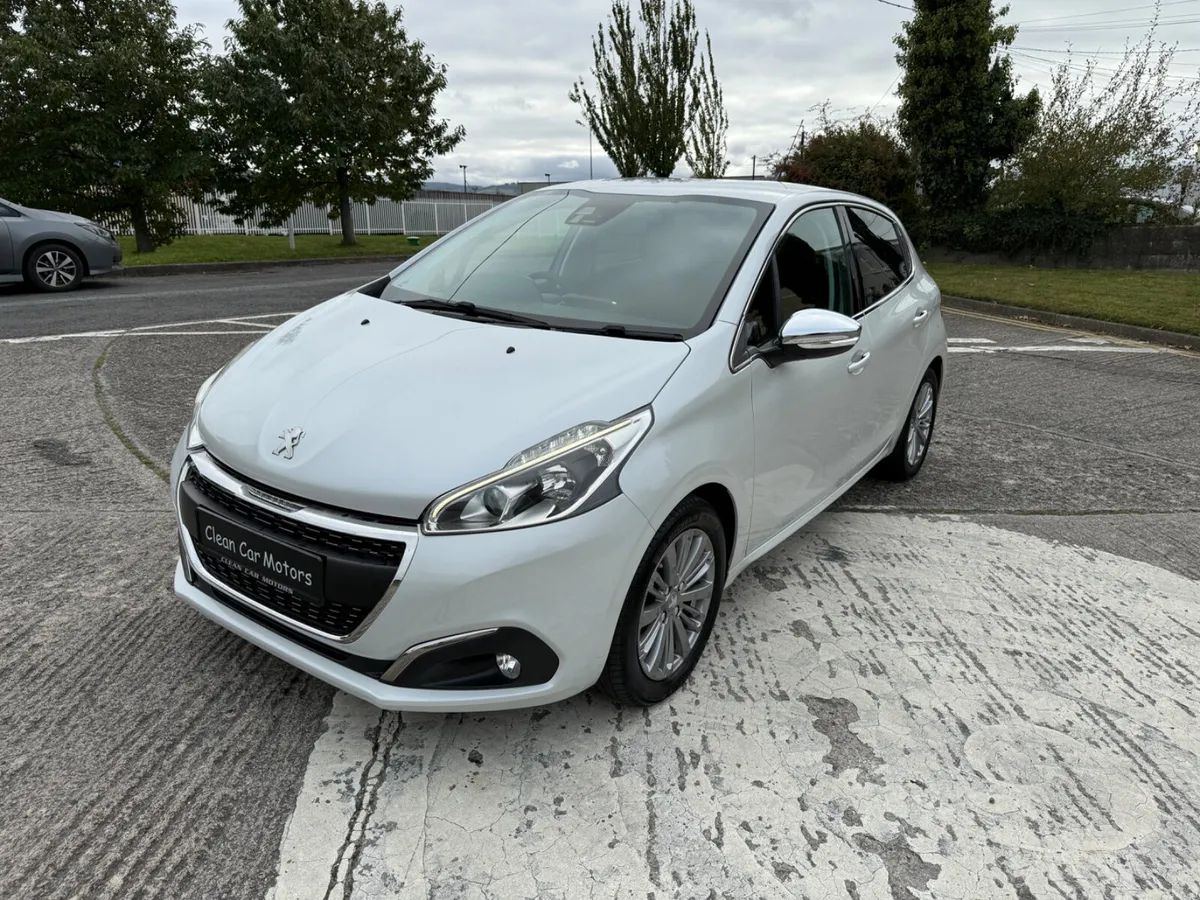 Peugeot 208 2016 1.2 Petrol Auto - Image 1