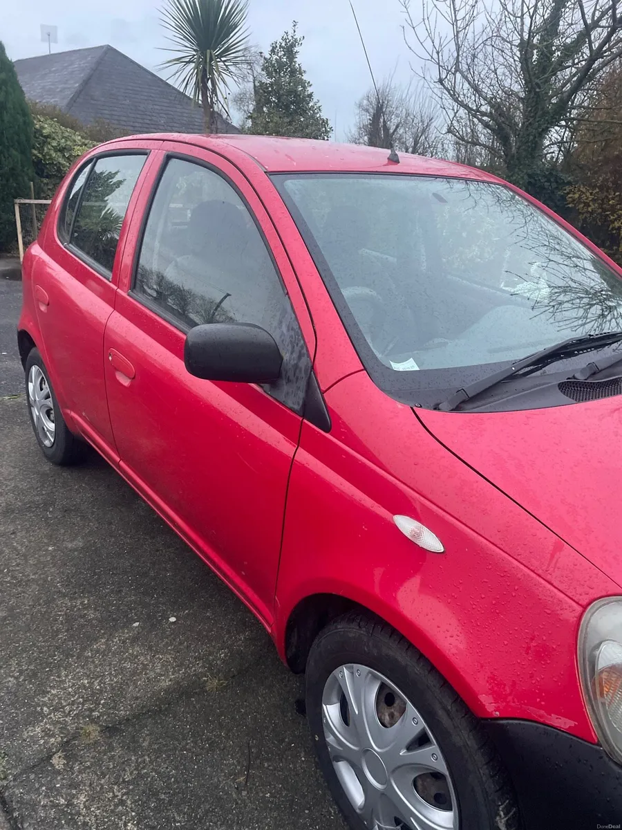 Toyota Yaris - Image 2