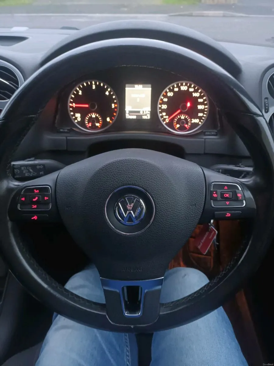 Volkswagen tiguan - Image 3