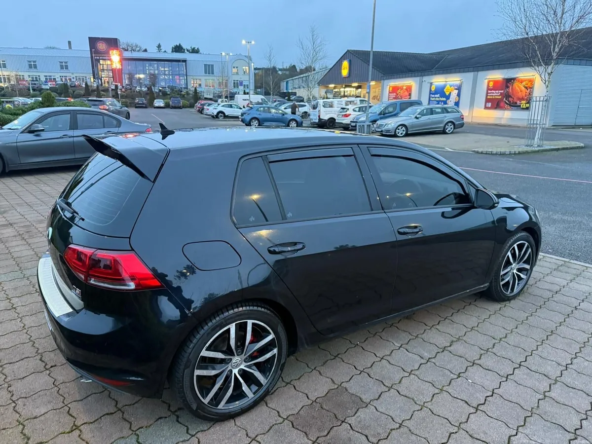 Volkswagen Golf 2014 - Image 3