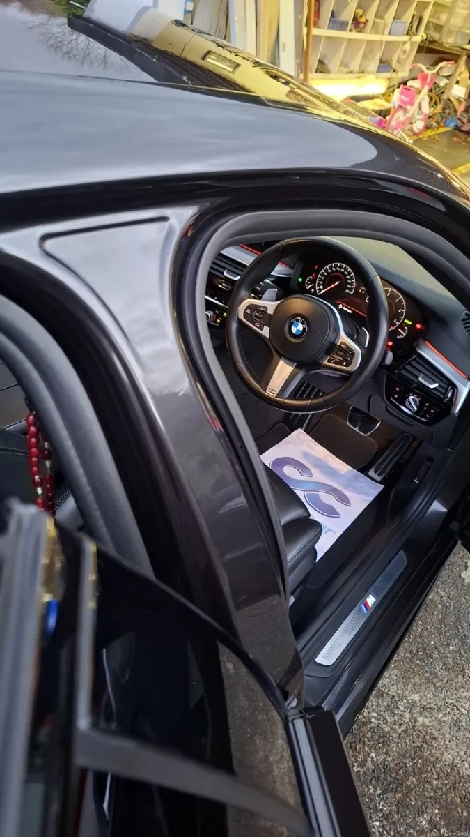 BMW 5-Series 2018 - Image 3