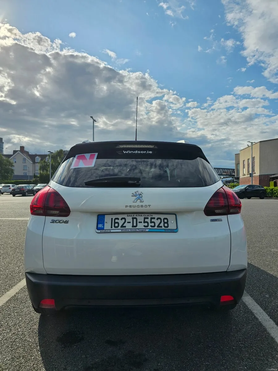 Peugeot 2008 2016 - Image 2