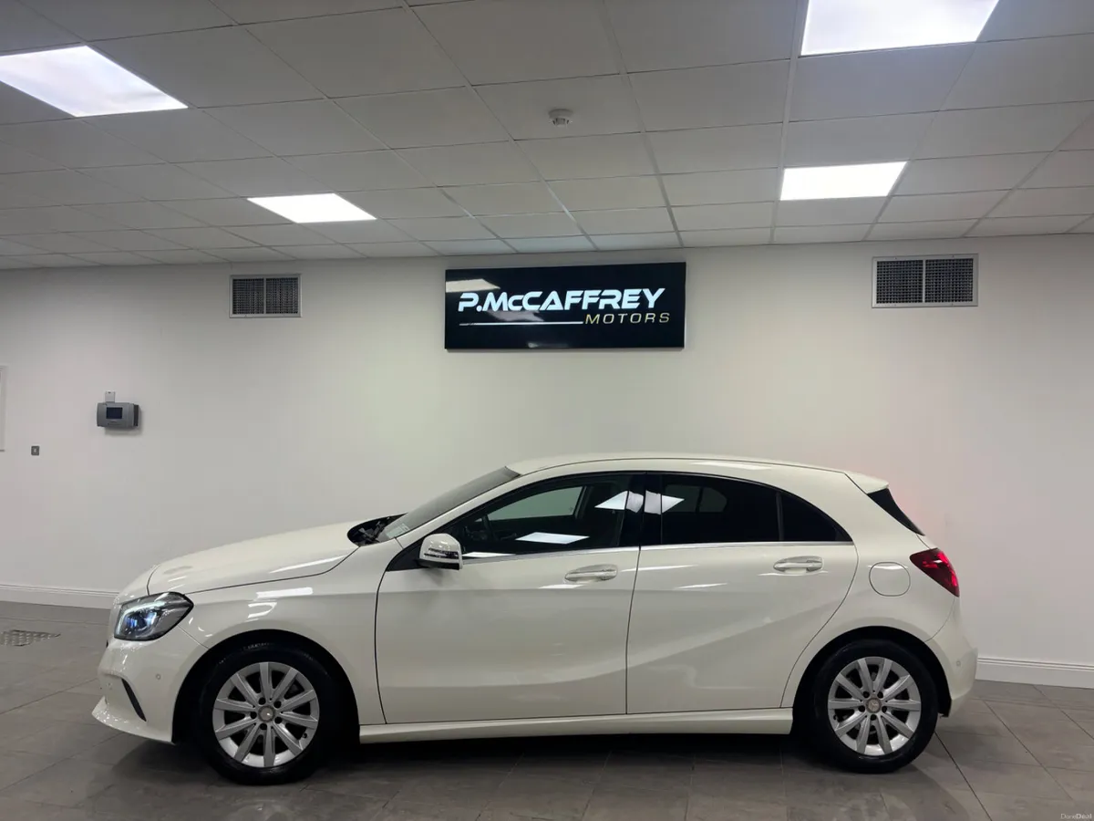 2017 Mercedes-Benz A180 1.6 Style Auto Half Leathe - Image 2