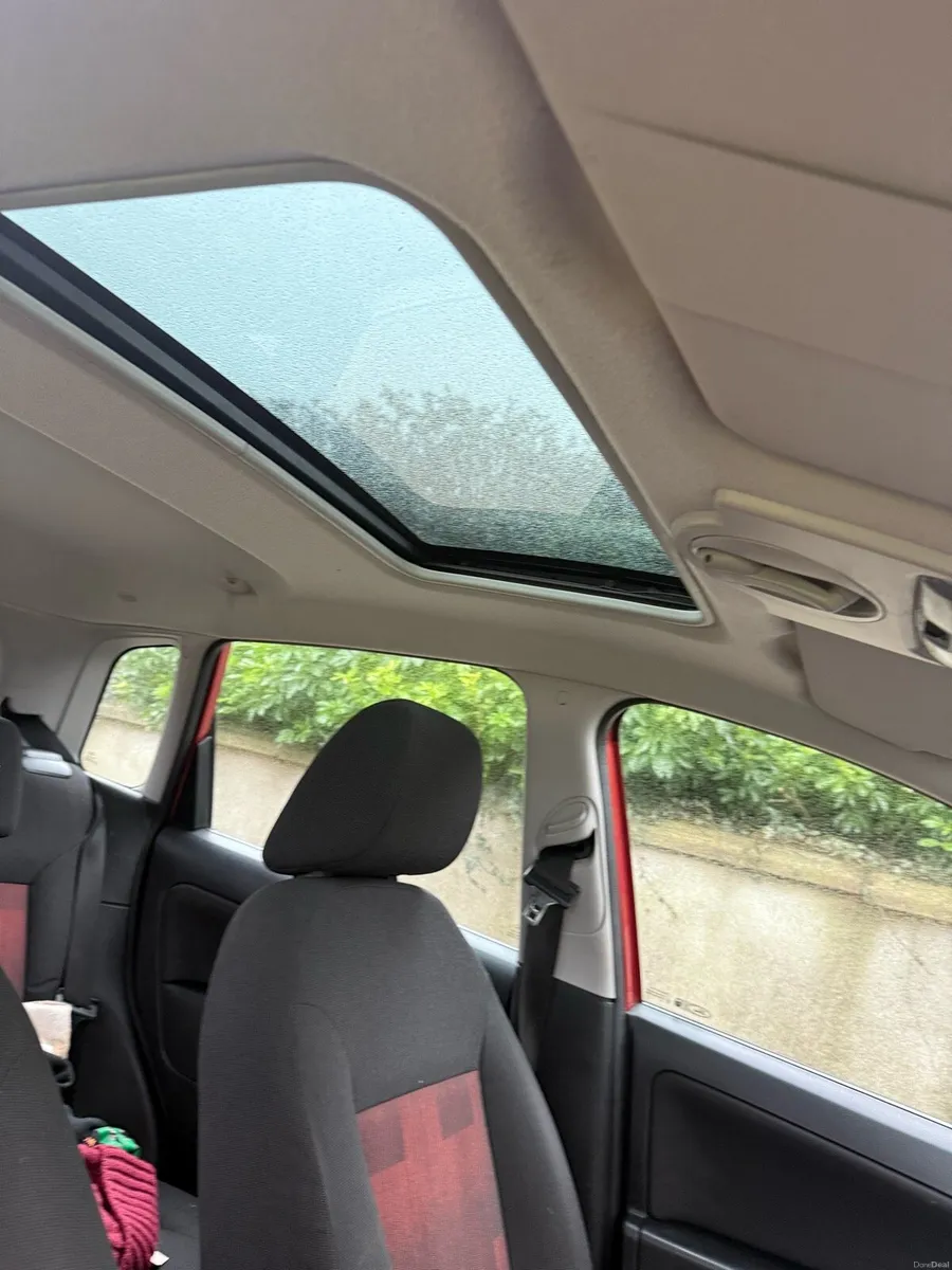 Ford fiesta 2006 low mileage - Image 4