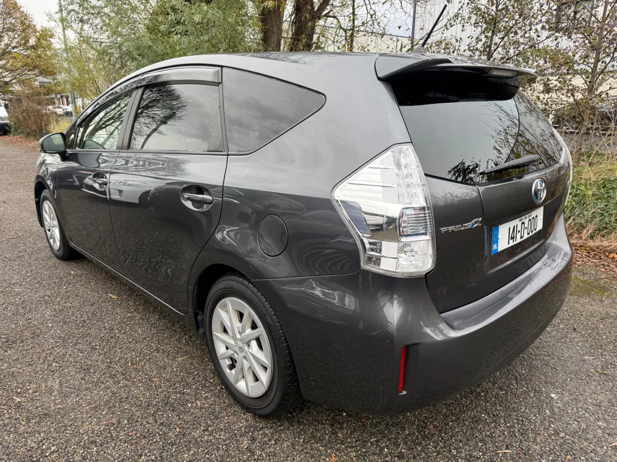 Toyota Prius 101.000km!!! 7 seats!!! - Image 4
