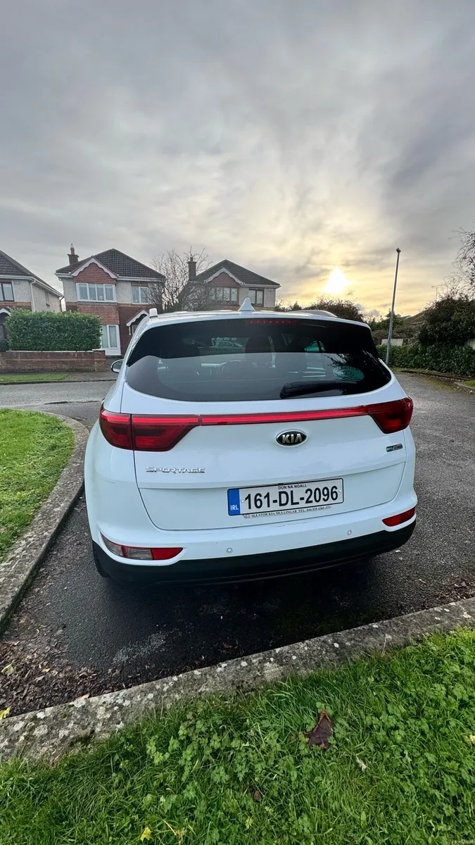 2016  KIA SPORTAGE Ex Low miles ✅ - Image 3