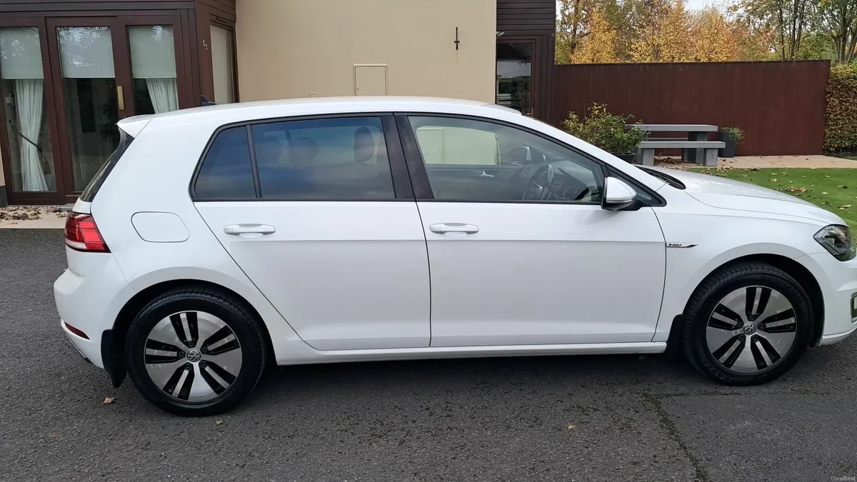 Volkswagen Golf 2018 - Image 1