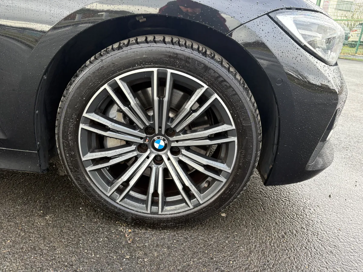 22 BMW 3-Series 330E Plug in Hybrid - Image 2