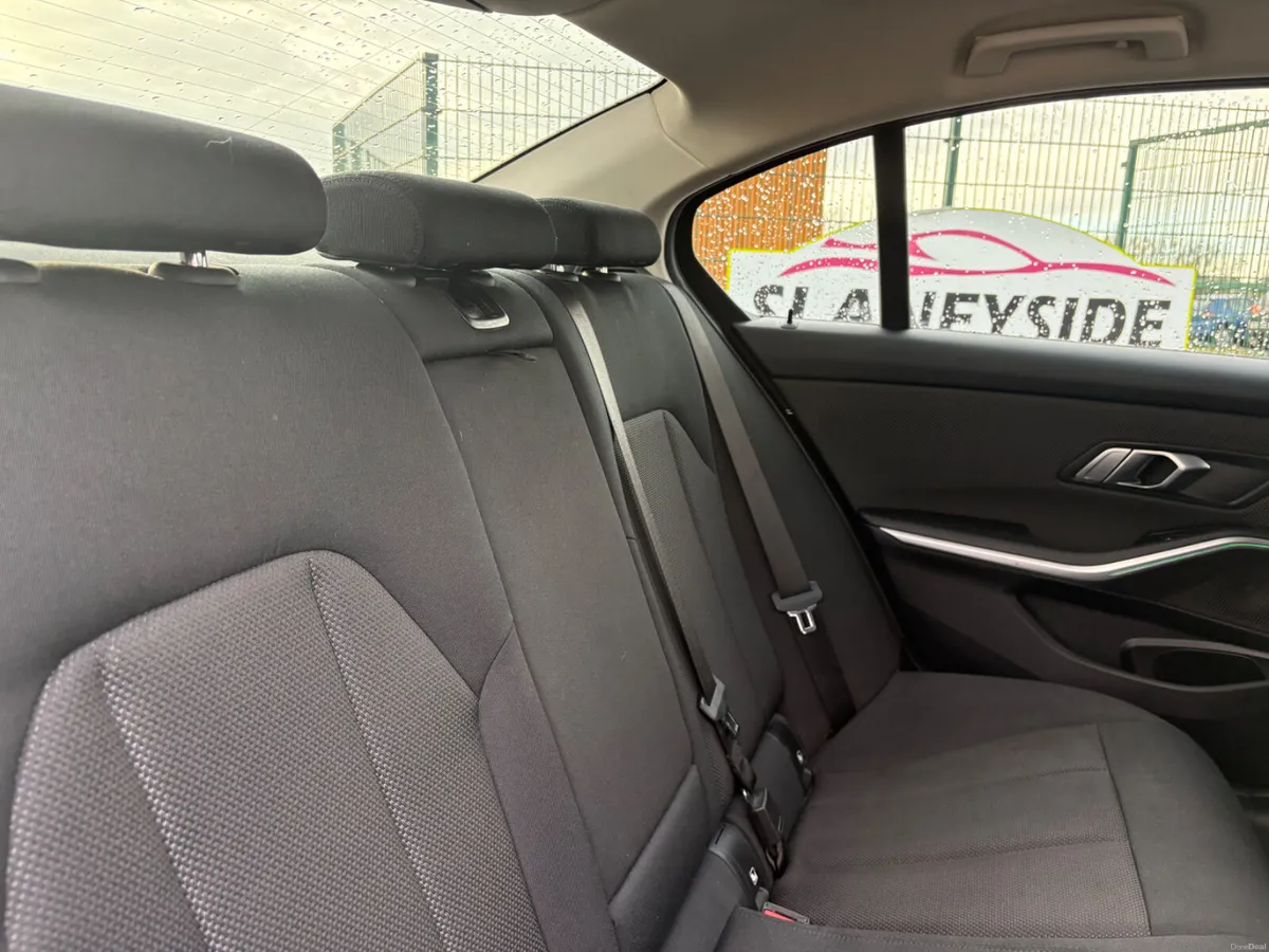 22 BMW 3-Series 330E Plug in Hybrid - Image 6