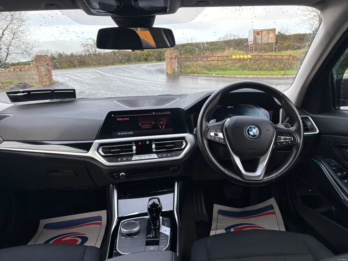 22 BMW 3-Series 330E Plug in Hybrid - Image 5