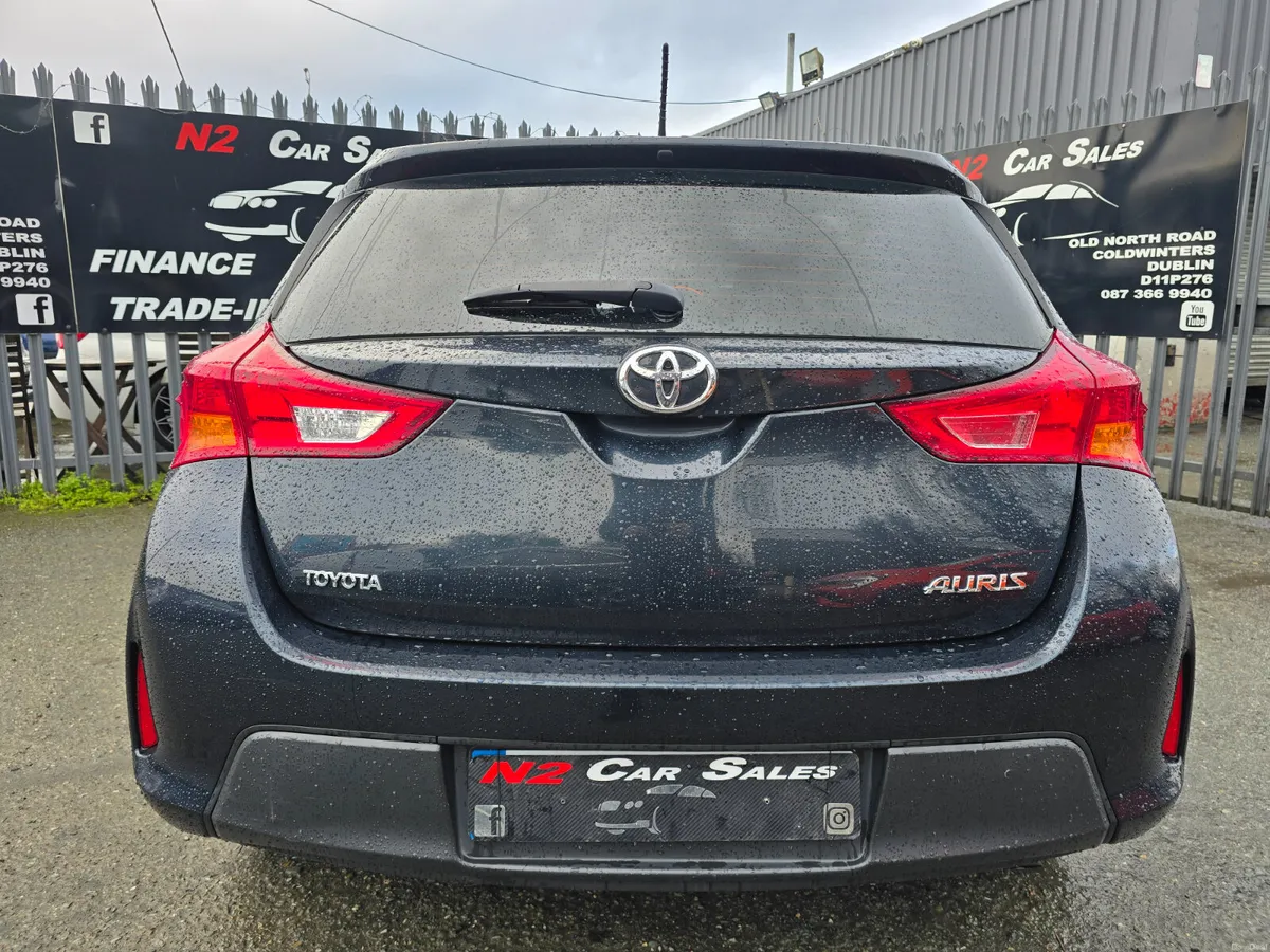 151 Toyota Auris 1.4 diesel, LOW MILES,NEW NCT - Image 6