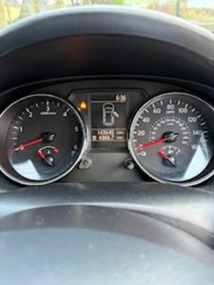 Nissan Qashqai 2012 - Image 3