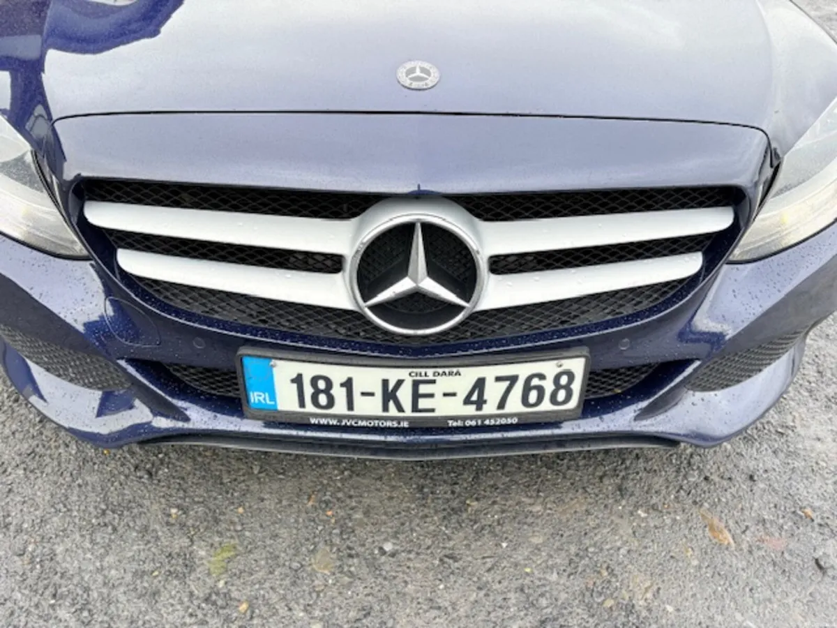 Mercedes-Benz C-Class 2018 - Image 2