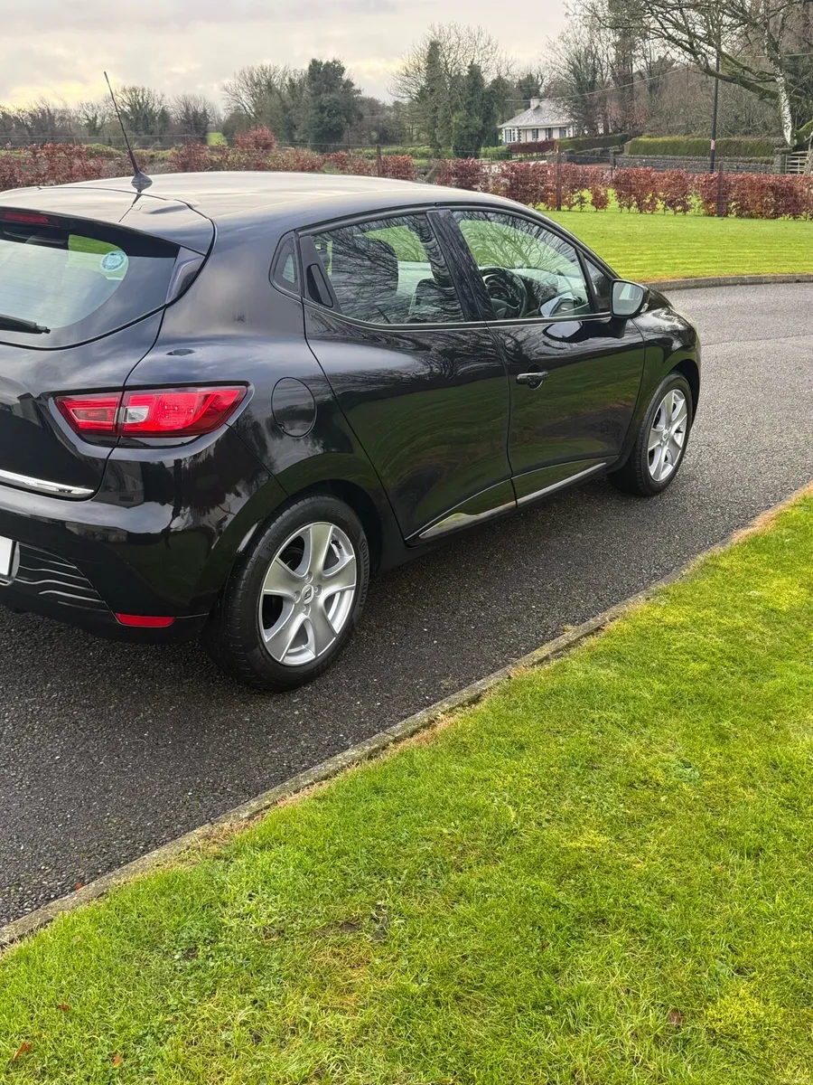Renault clio - Image 4
