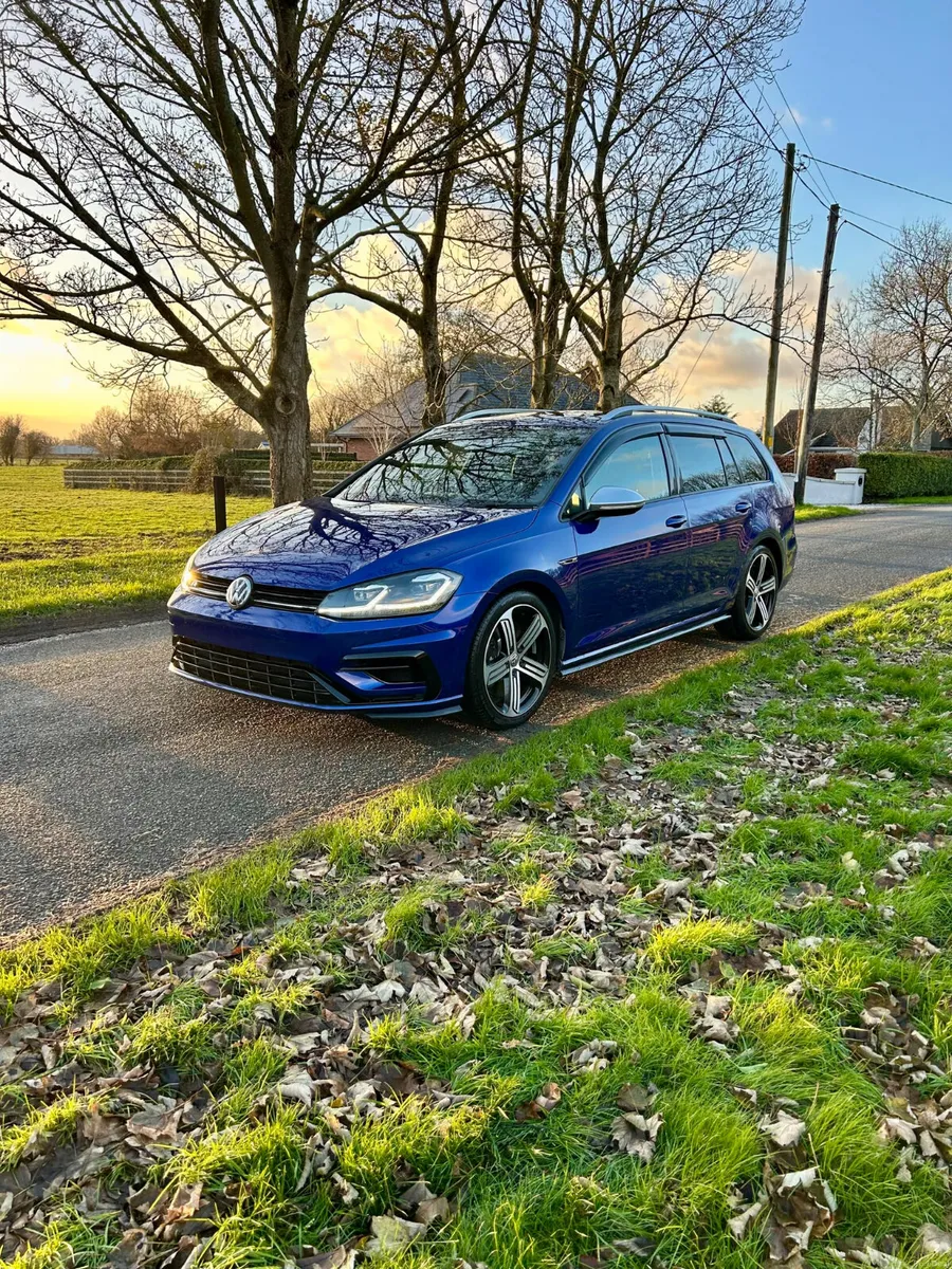Volkswagen Golf R Wagon 7.5 (Pan Roof) - Image 1