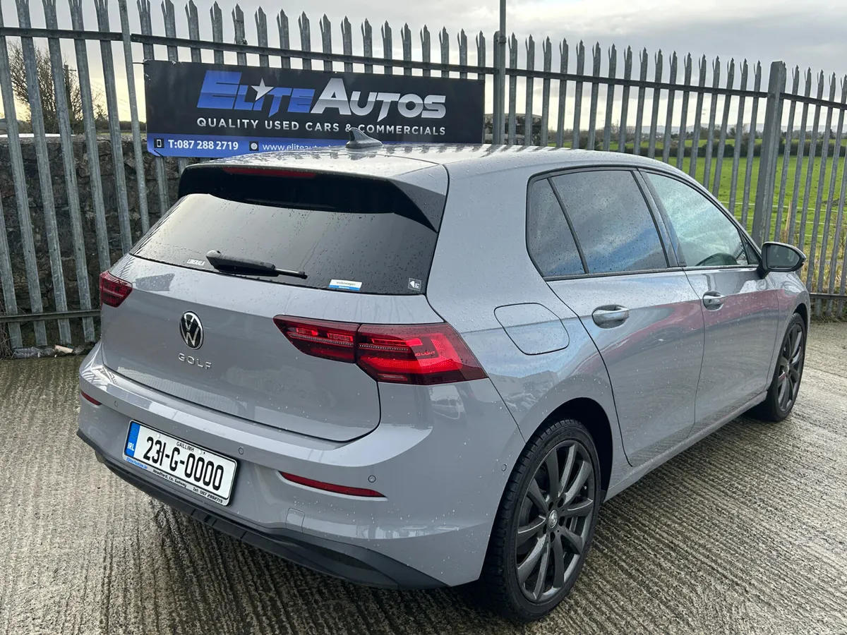 Volkswagen Golf TDI DSG 150 HP 2.0 2023 - Image 4