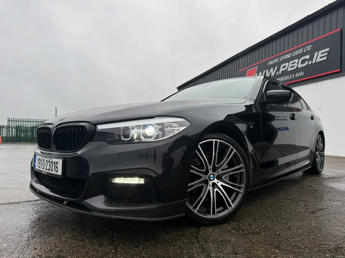 BMW 5-Series 520d M Sport 127,0000klms  2019 - Image 1