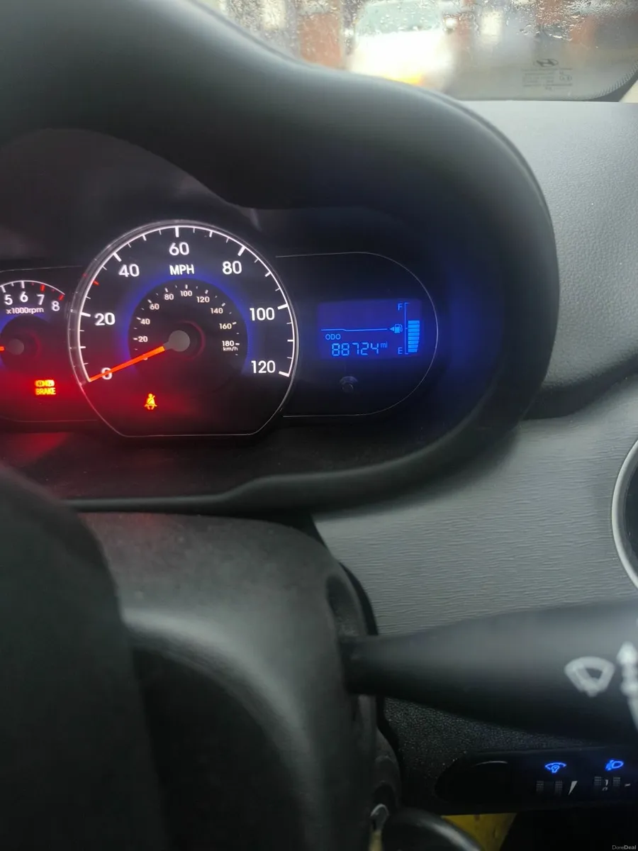 Hyundai i10 2011 - Image 3