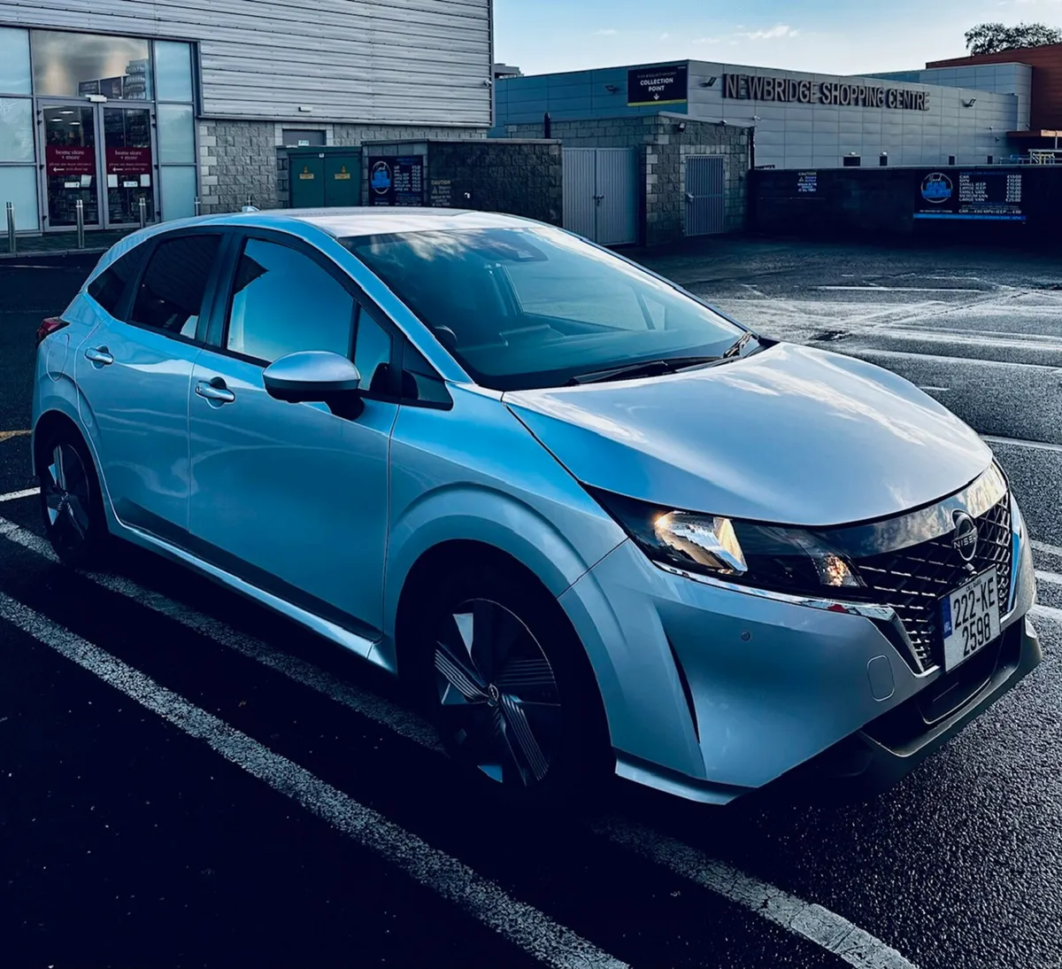 Nissan Note X ❁ Hybrid-EV ❁ 4WD ❁ Fully Loaded - Image 4