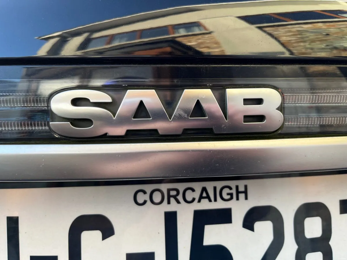 Saab 9-5 2011 - Image 2