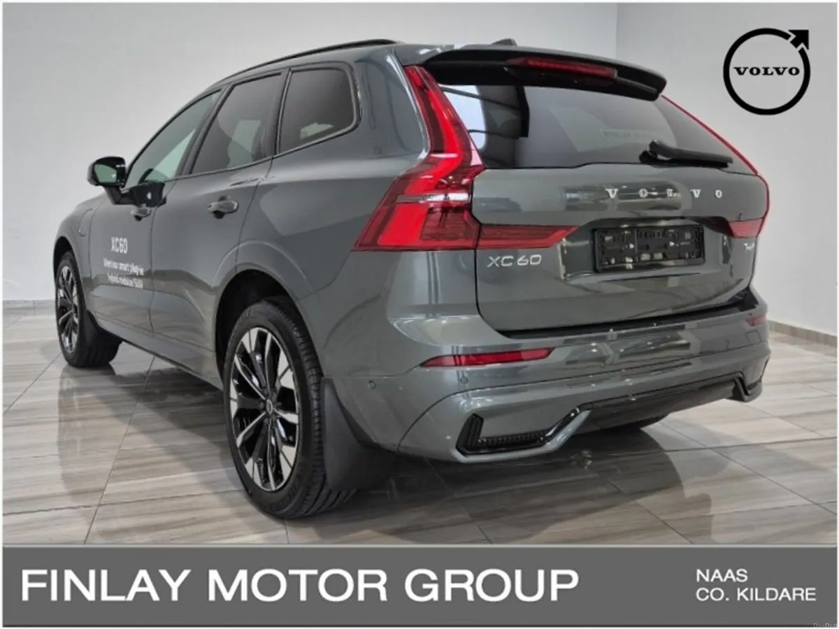 Volvo XC60 Plus Dark T6 AWD - New Colour - Forest - Image 3