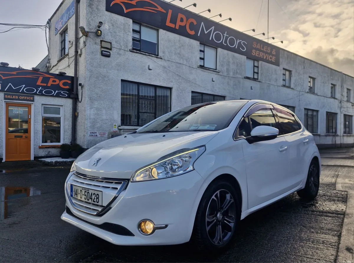 Peugeot 208 2014 Automatic - Image 1
