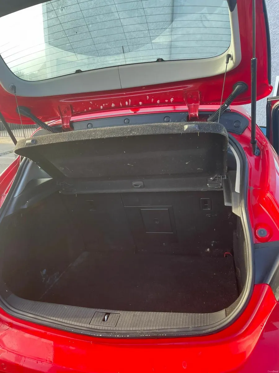 Vauxhall Astra 2013 - Image 2