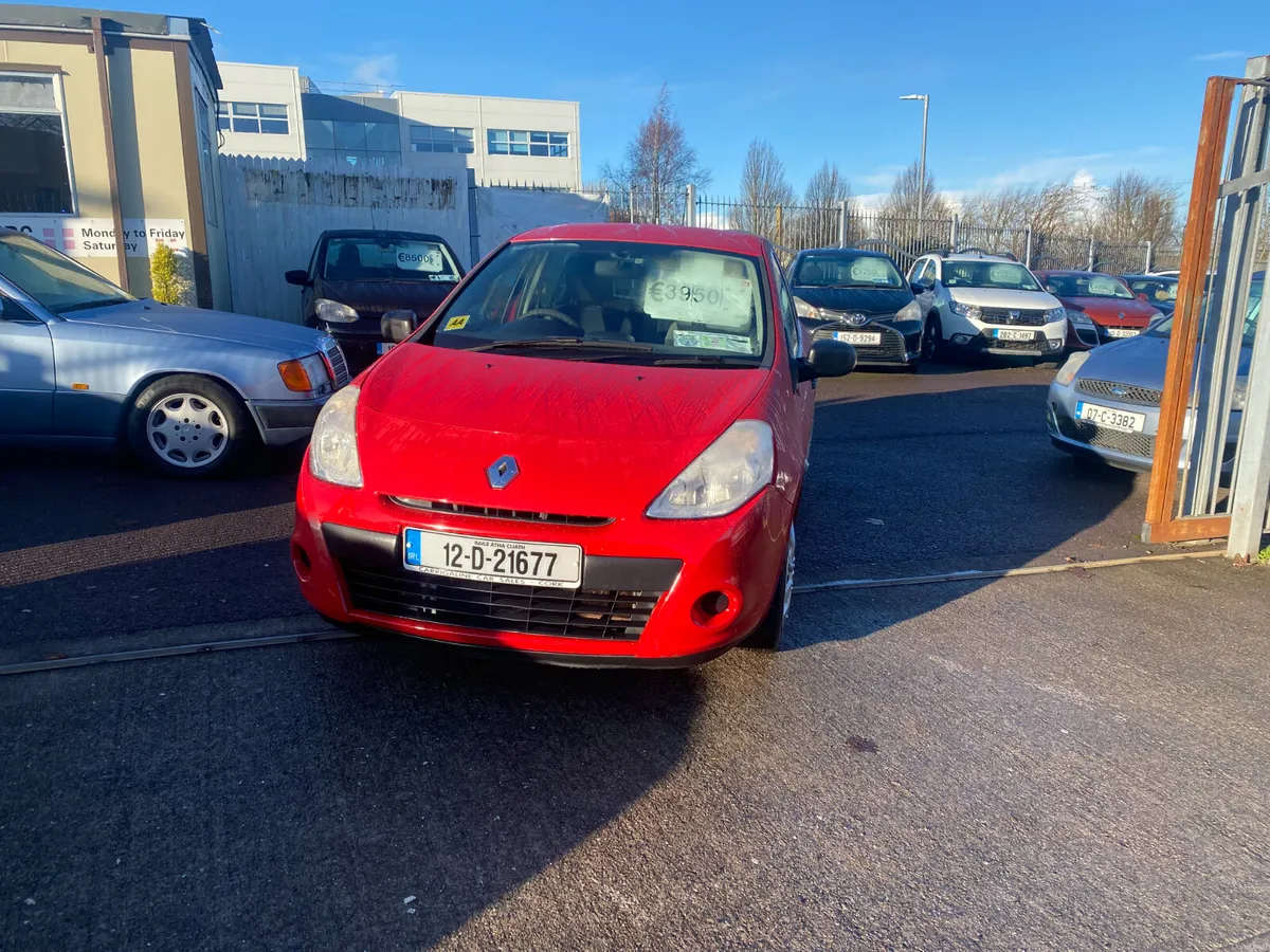 Renault Clio 2012 GREAT STARTER CAR - Image 2