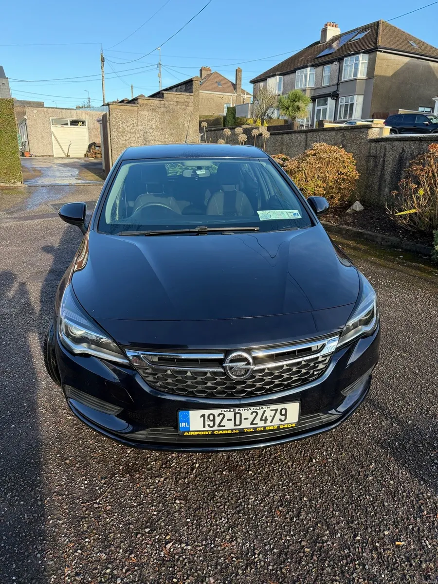 2019 Opel Astra Hatchback - Image 3