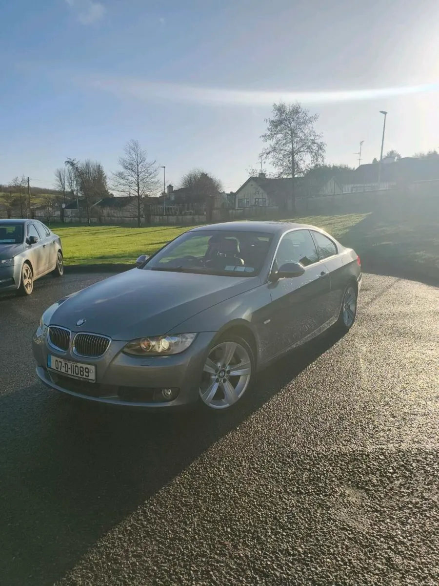 BMW 325i E92 *MANUAL* - Image 1