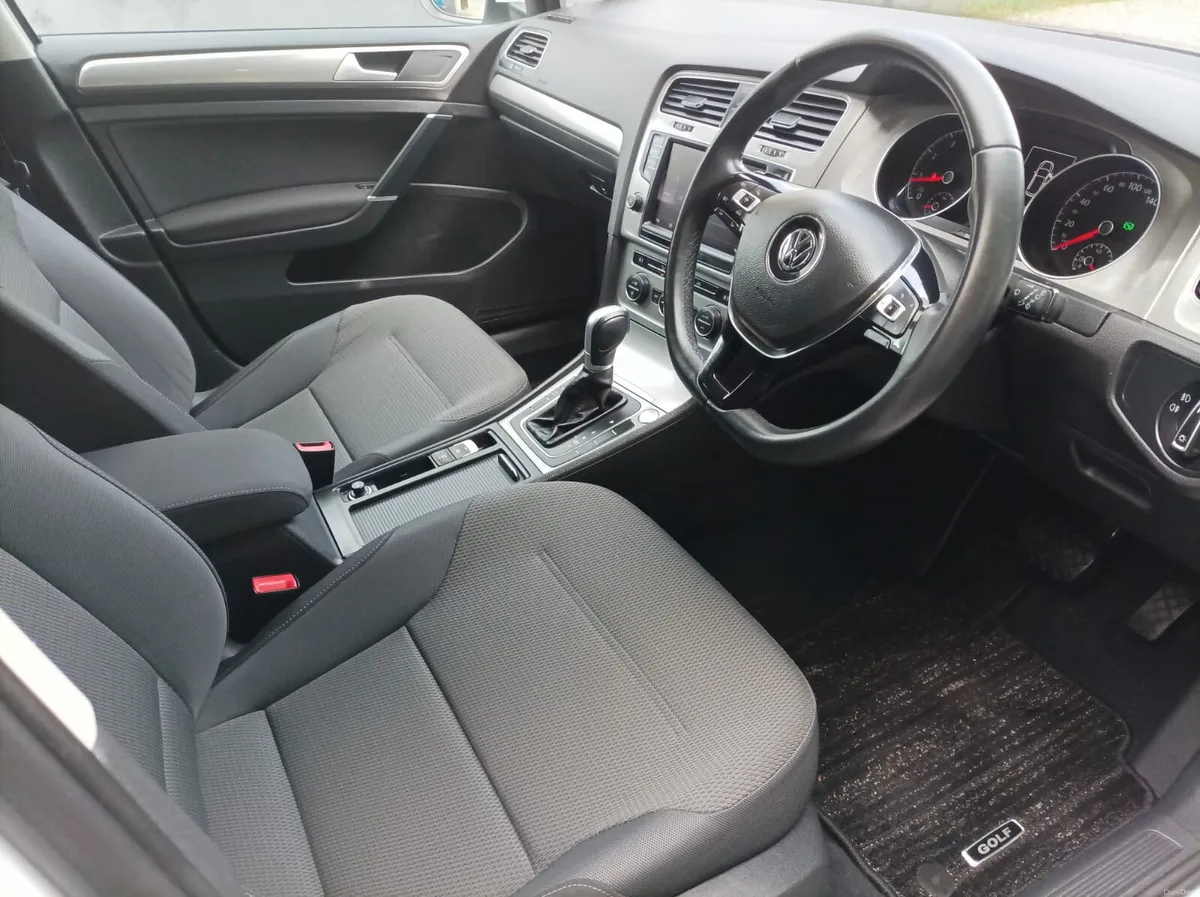 Volkswagen Golf 1.2 TSI Automatic, 2016 - Image 2