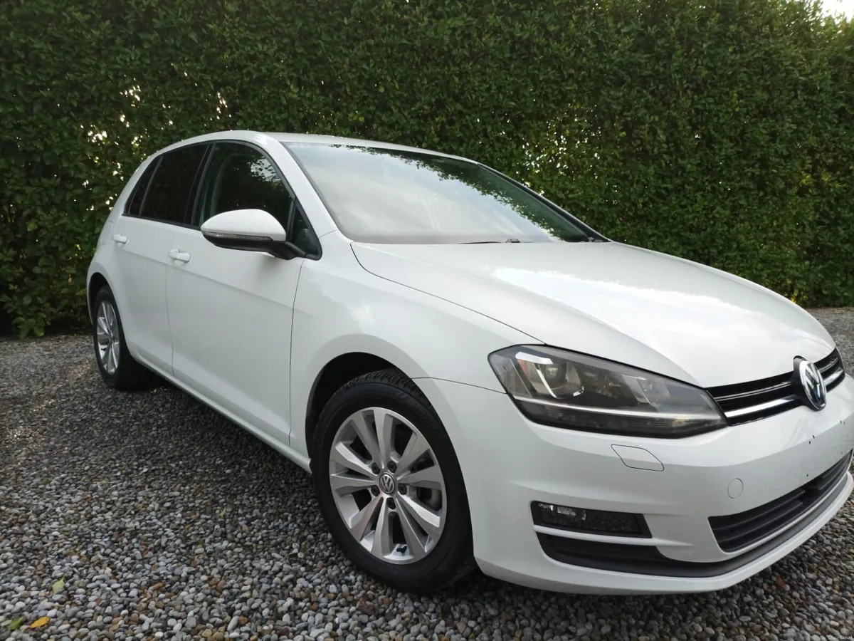 Volkswagen Golf 1.2 TSI Automatic, 2016 - Image 1