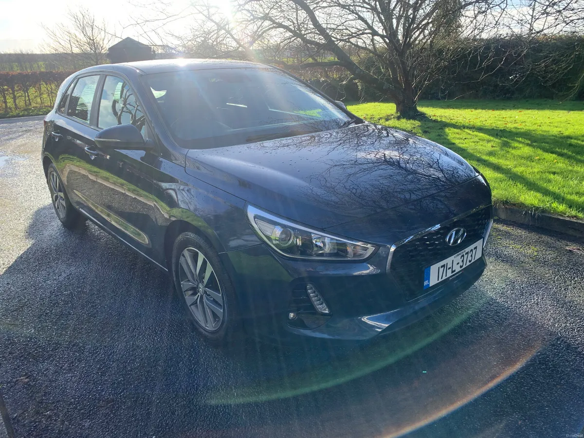 Hyundai i30 2017 1.4 PETROL - Image 4