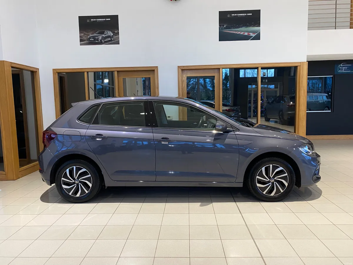Volkswagen Polo 2023 Life 95HP  DSG - Image 2