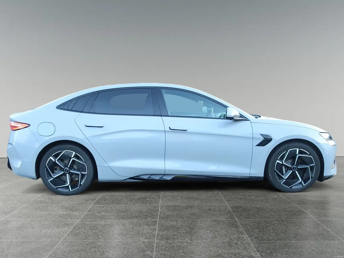2024 BYD SEAL AWD EXCELLENCE - Image 6