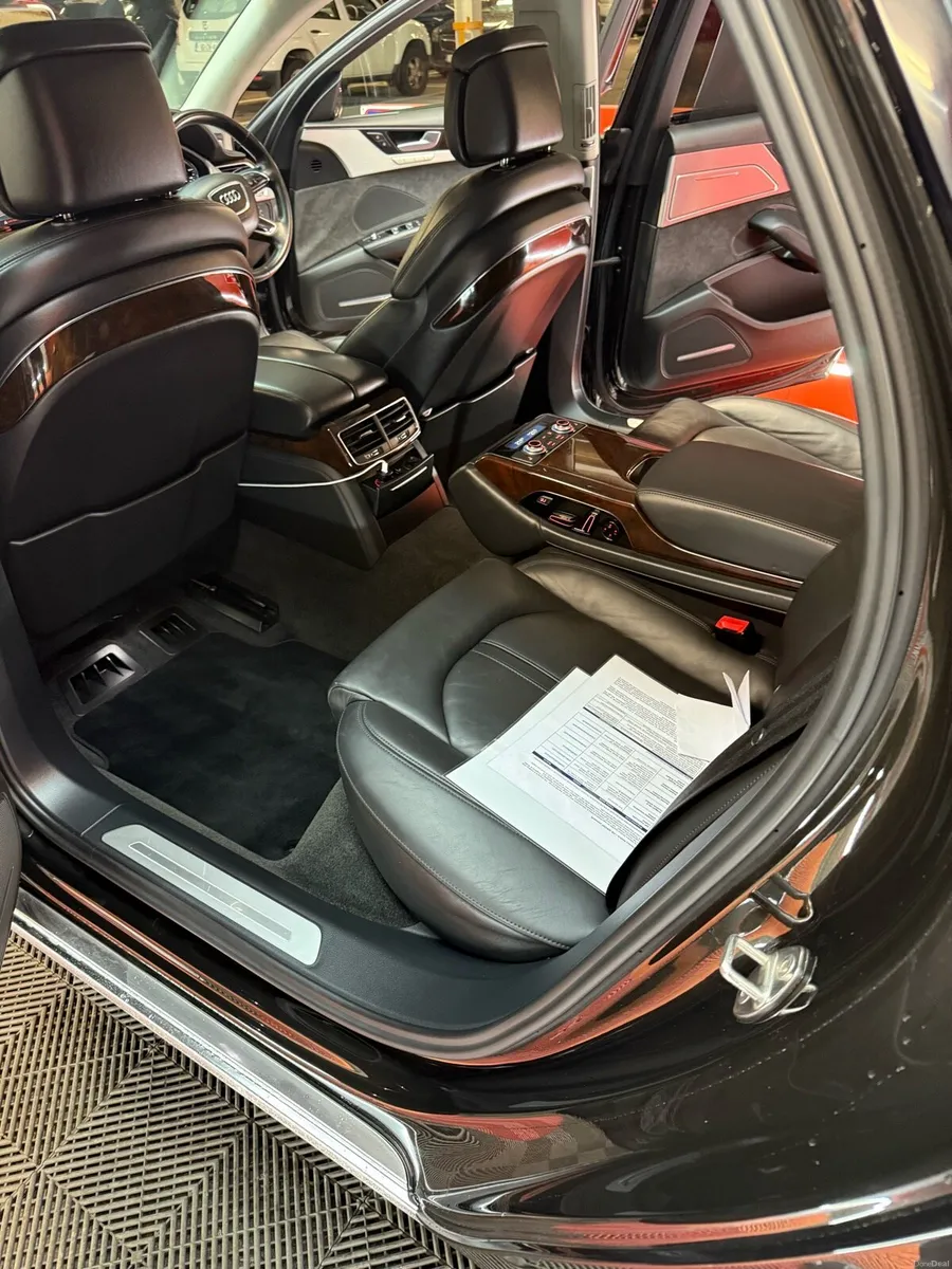 Audi A8 4.2L - Image 3