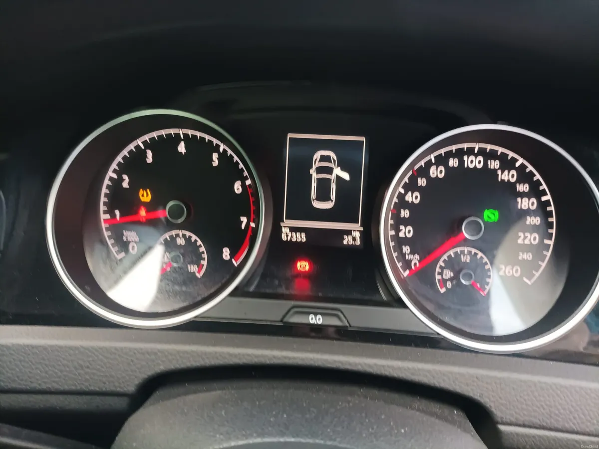 Volkswagen Golf 1.4 TSI Highline Automatic, 2016 - Image 5