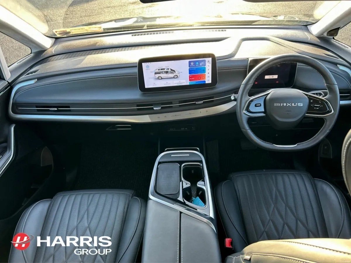 Maxus Mifa 9 90 kWh Premium - Image 2