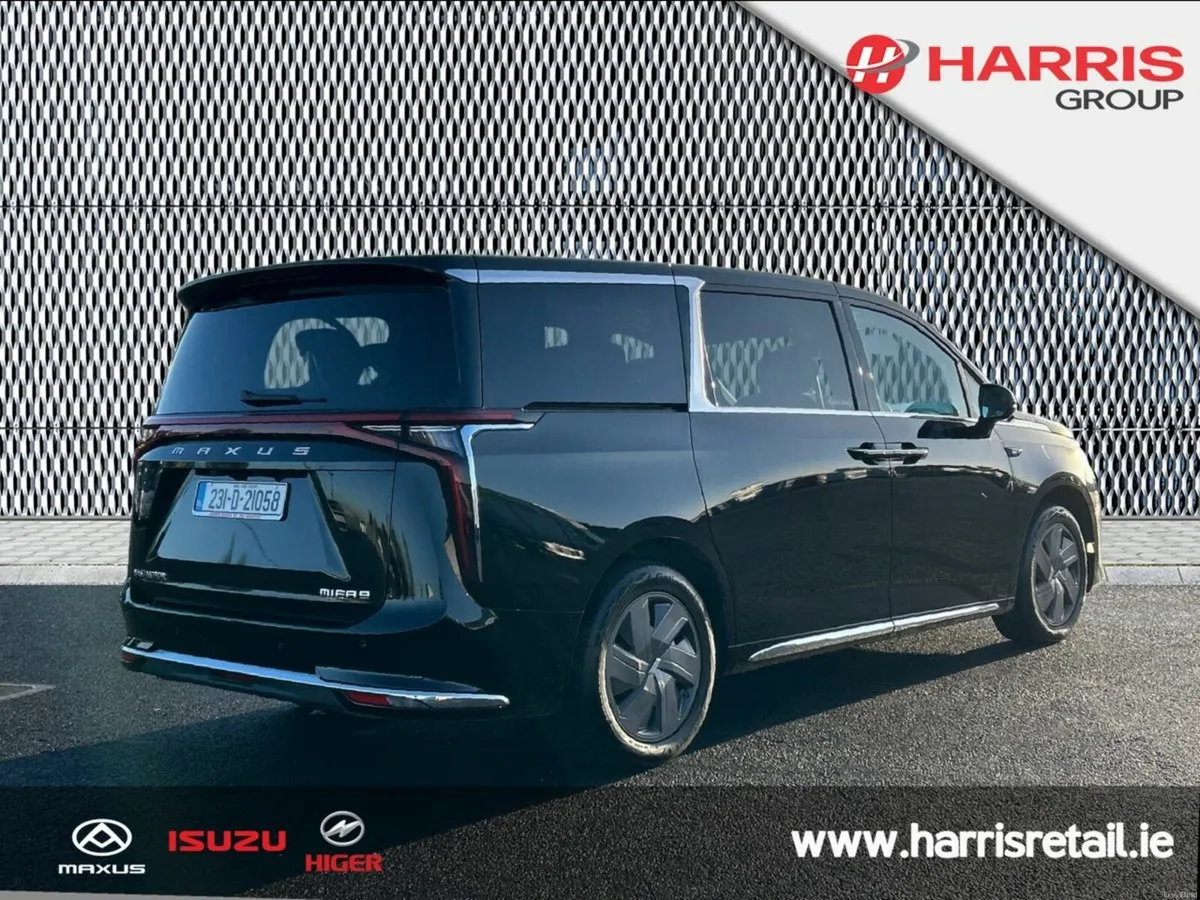 Maxus Mifa 9 90 kWh Premium - Image 3