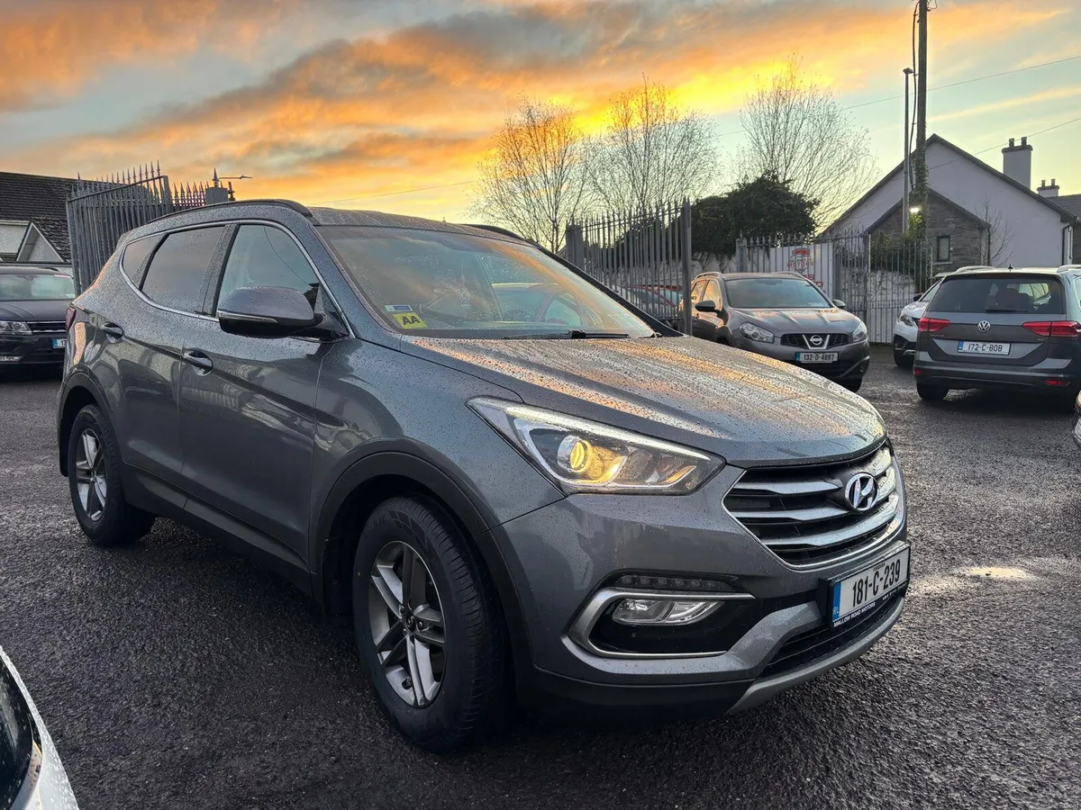 Hyundai Santa Fe 2018  7  SEATER - Image 1