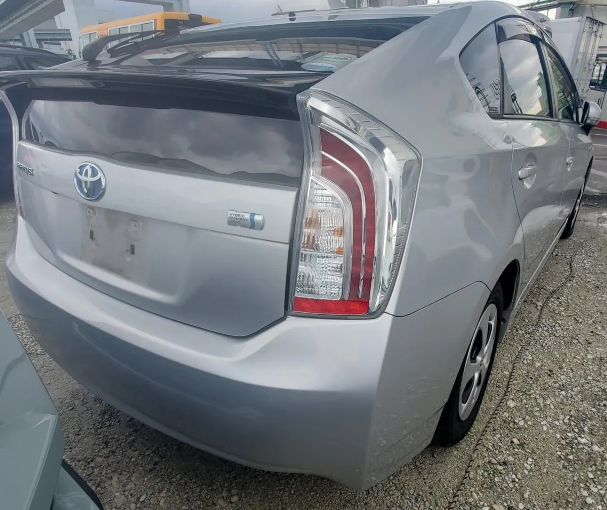 Toyota Prius 2015 - Image 3
