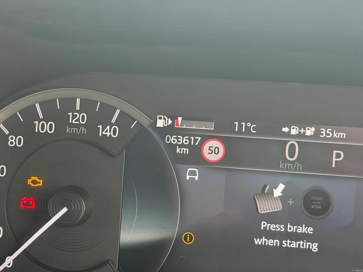 Land Rover Discovery Sport 2022 - Image 3