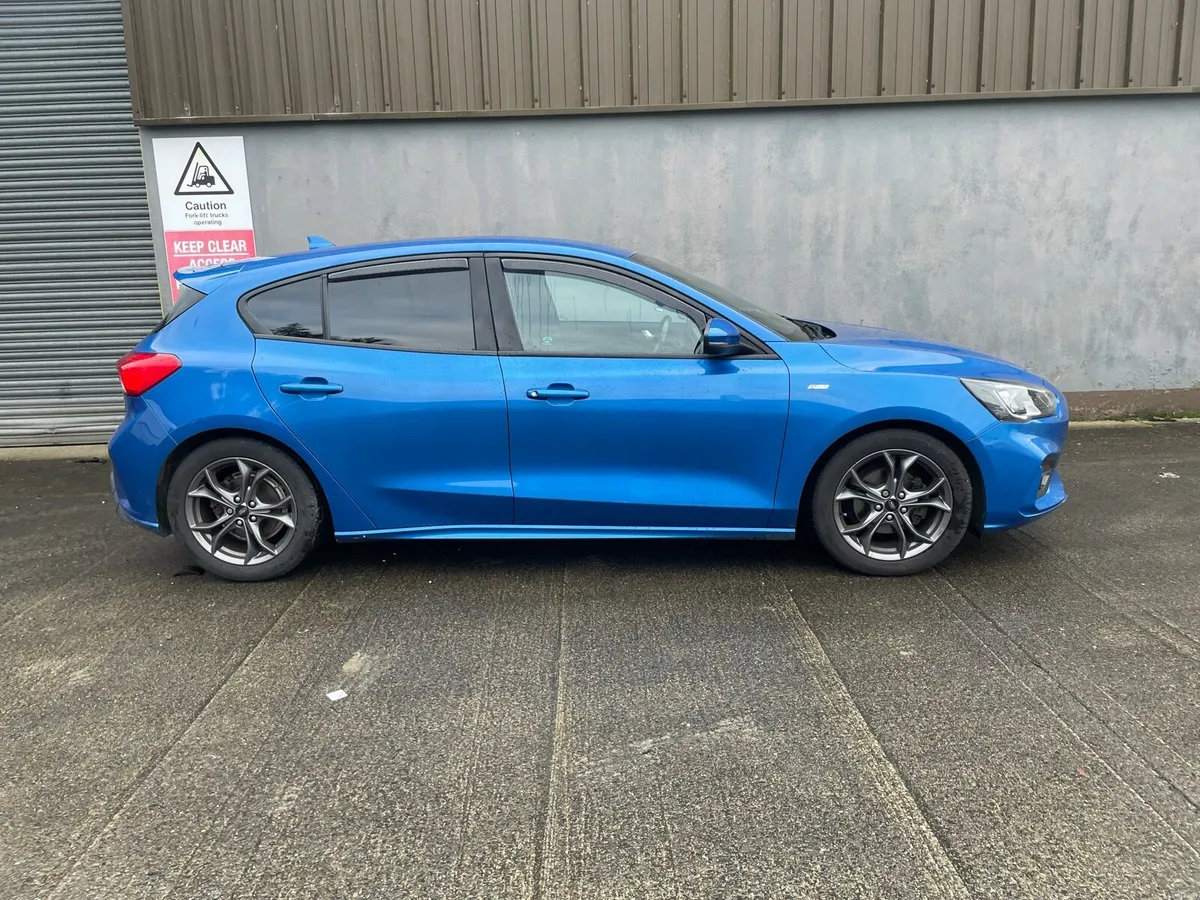 2019 Focus ST Line - Image 3
