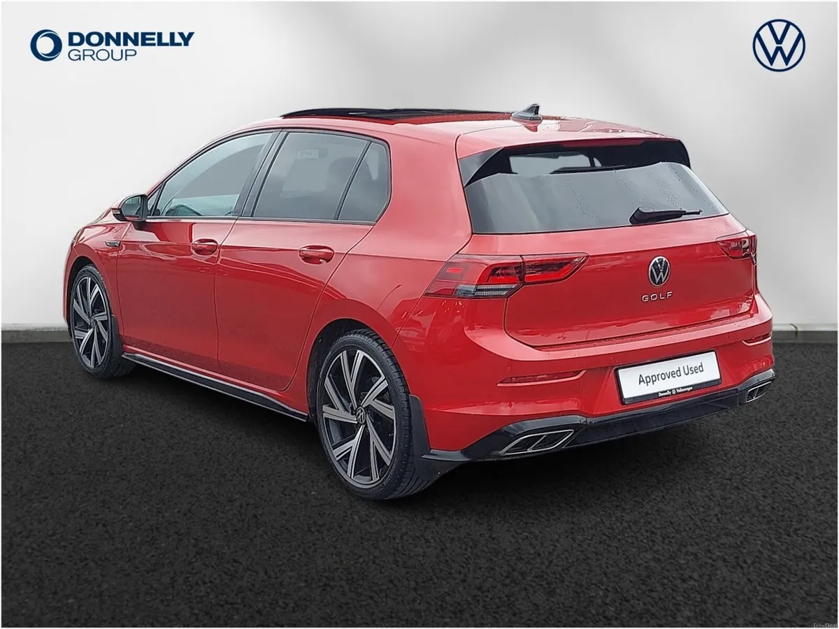 Volkswagen Golf Diesel Hatchback R-Line - Image 3