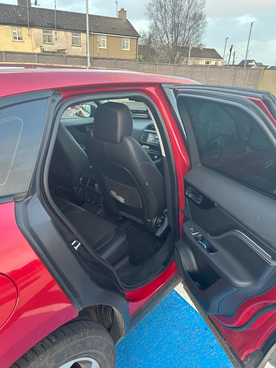 Jaguar F-Pace 2016 Rsport - Image 4