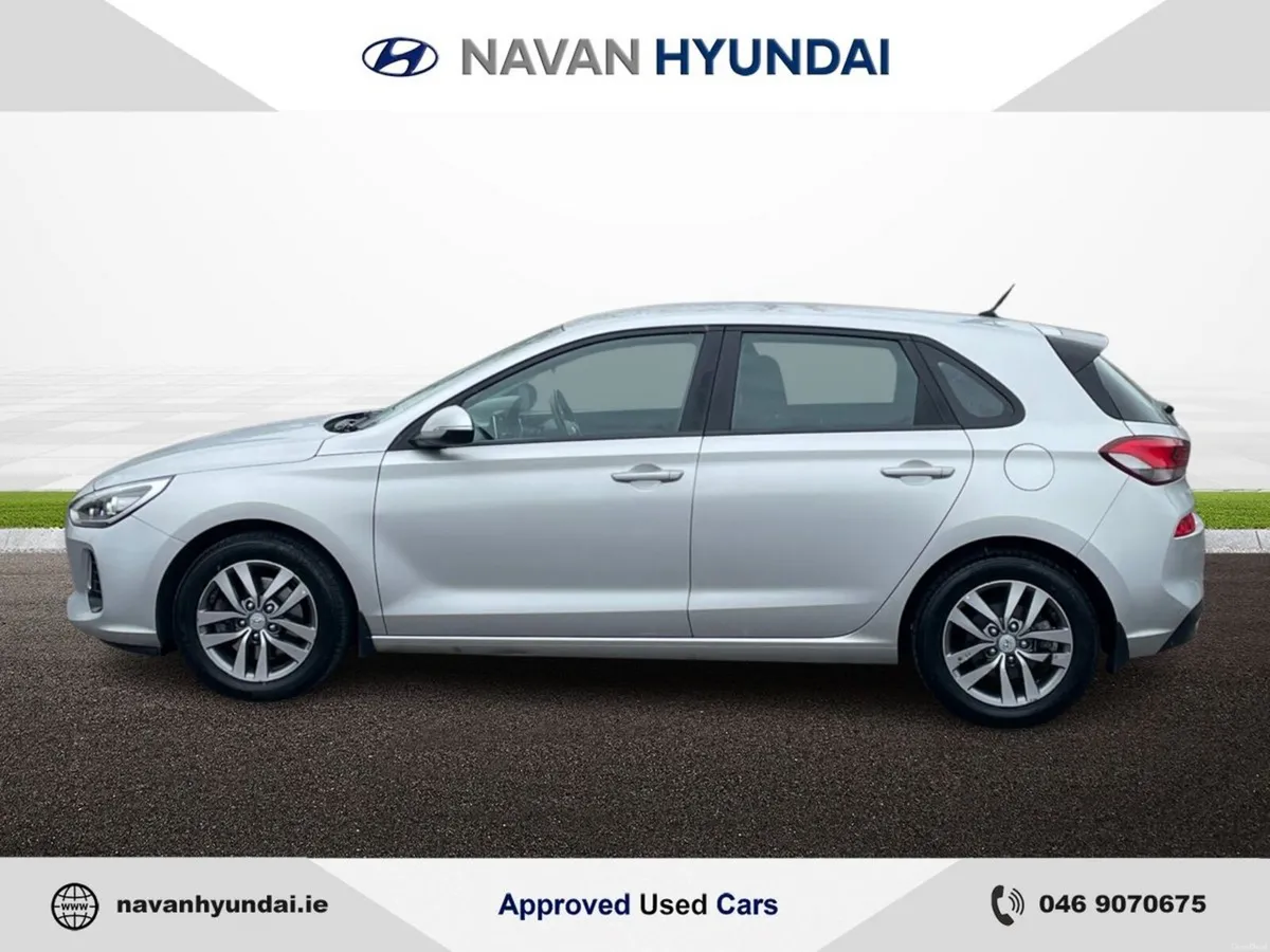 Hyundai i30 1.0 T-GDI Deluxe Launch Edition - Image 4