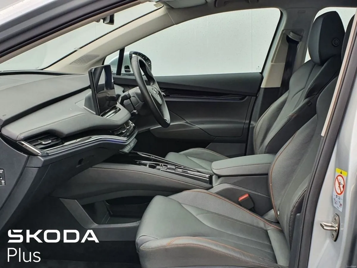 Skoda Enyaq iV 60 RWD BLACK LEATHER INTERIOR CALL - Image 4
