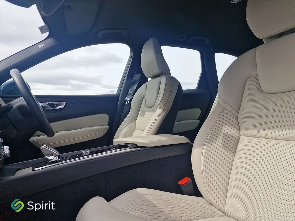 Volvo XC60 B4 190hp Mild Hybrid Diesel, AWD, Inscr - Image 4