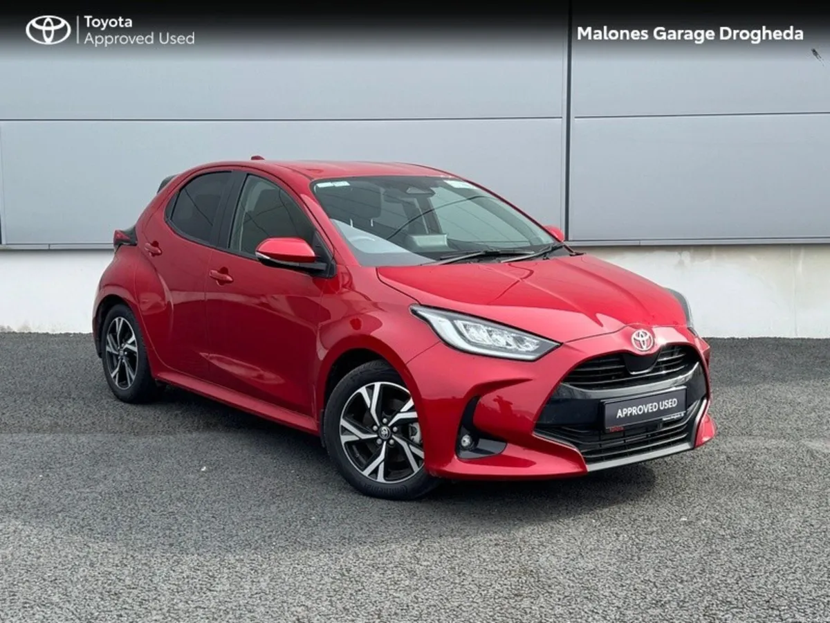 Toyota Yaris 1.5 Hybrid Luna Sport *Free Servce* C - Image 1