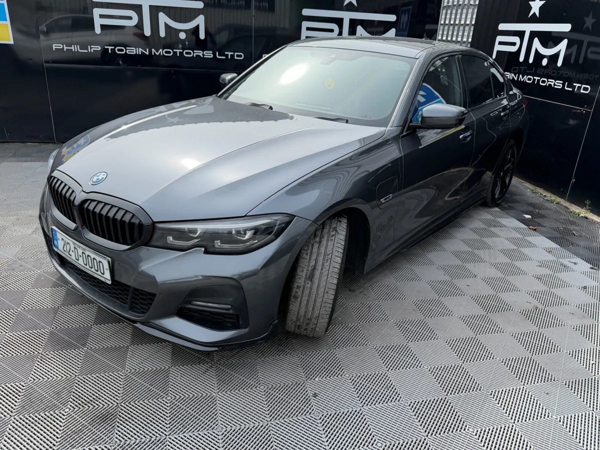 BMW 3-Series 2021 - Image 5